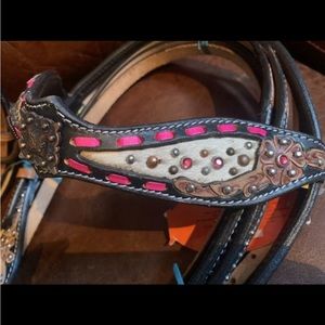 Blingy Hot Pink Tack Set